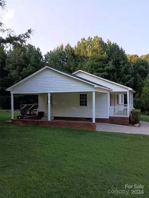 Exterior - 113 Doree Ln, Crouse, NC 28033 photo 4 of 6