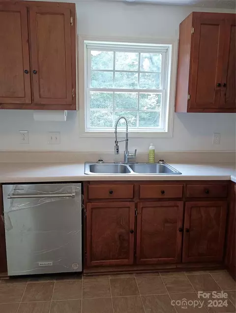 Kitchen - 113 Doree Ln, Crouse, NC 28033 photo 1 of 3