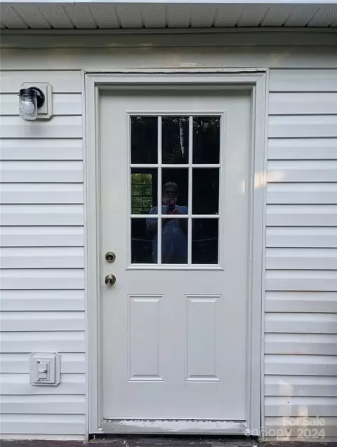 Exterior - 113 Doree Ln, Crouse, NC 28033 photo 6 of 6