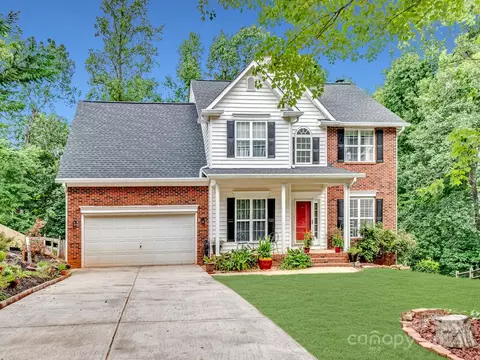 2806 Walcourt Valley Pl, Charlotte, NC 28270