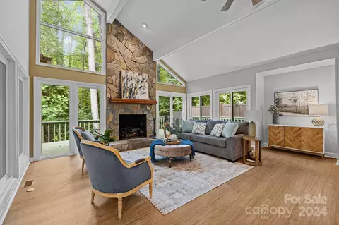 7515 Pewter Ln, Charlotte, NC 28270