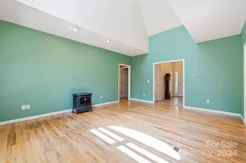 Living - 718 Thunder Rd, Brevard, NC 28712 photo 4 of 4