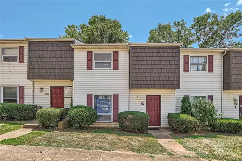 7937 Shady Oak Trl, Charlotte, NC 28210