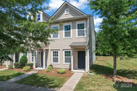 13576 Calloway Glen Dr, Charlotte, NC 28273