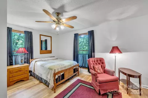 Bedroom - 38 Pace St, Saluda, NC 28773 photo 1 of 7