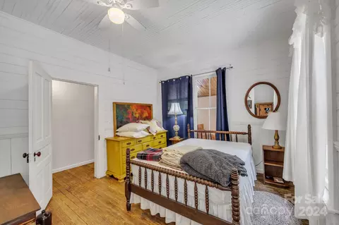Bedroom - 38 Pace St, Saluda, NC 28773 photo 5 of 7