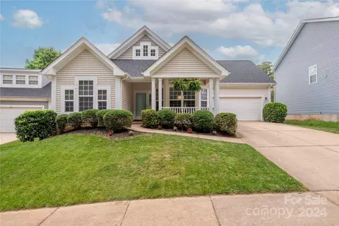 13135 Andover Crescent Ln, Huntersville, NC 28078