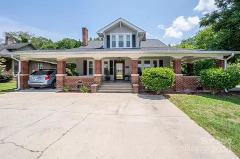 724 N Aspen St, Lincolnton, NC 28092