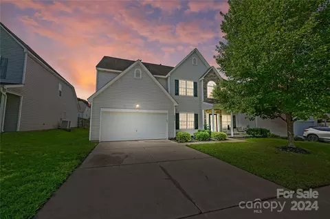3524 Mallard Way Dr, Charlotte, NC 28216
