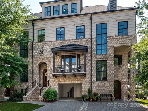 611 Mattie Rose Ln, Charlotte, NC 28204