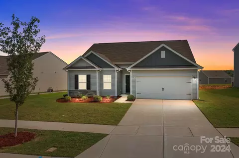 1036 Culver Spring Way, Charlotte, NC 28215