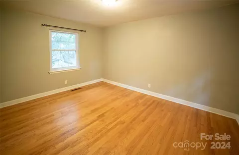 212 Fox St, Morganton, NC 28655 photo 20
