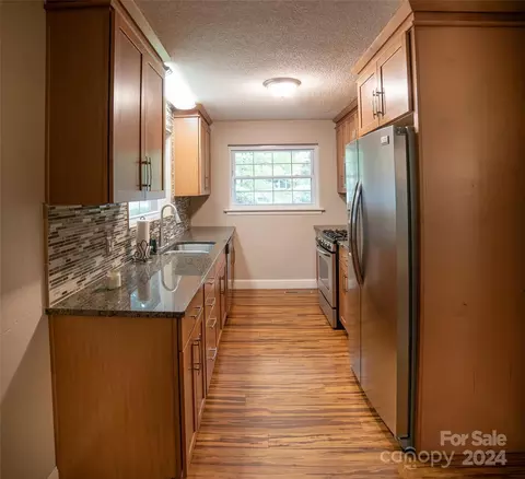 212 Fox St, Morganton, NC 28655 photo 14