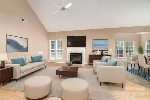 1004 Linstead Dr, Indian Trail, NC 28079