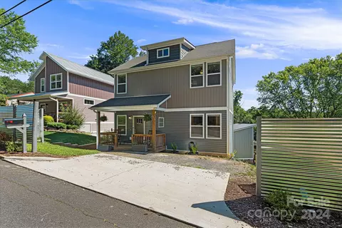 102 Stewart St, Asheville, NC 28806