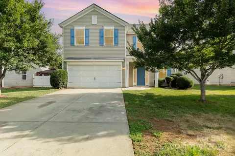 6690 Cheltenham Ln, Harrisburg, NC 28075