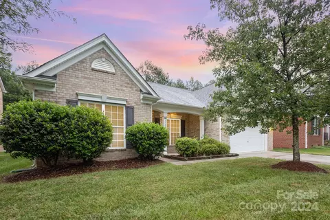 3522 Deborah Dr, Charlotte, NC 28270