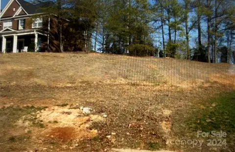 1657 Scotch Pine Ln, Tega Cay, SC 29708