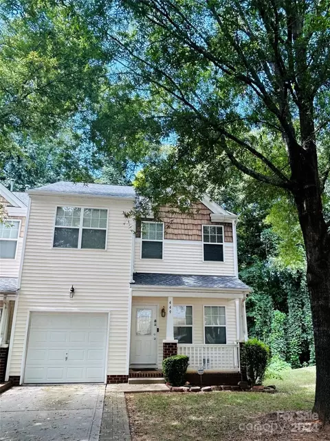 449 Doughton Ln, Charlotte, NC 28217