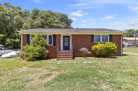 1357 Ford Dr, Lowell, NC 28098