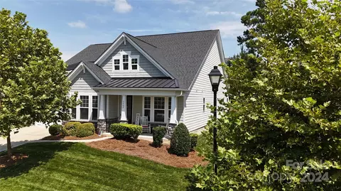 3042 Bronwood Pl, Lancaster, SC 29720