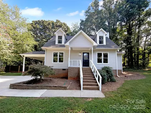 2008 Sarn Ct, Gastonia, NC 28054