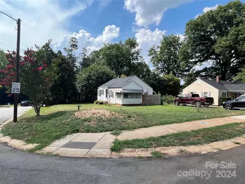 2500 Roslyn Ave, Charlotte, NC 28208
