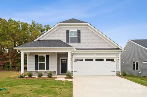 8336 Acadia Pkwy, Sherrills Ford, NC 28673