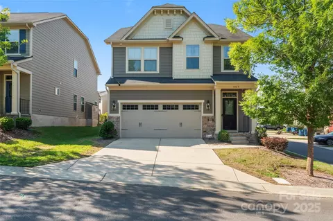 3723 Dolly Madison Rd, Charlotte, NC 28208