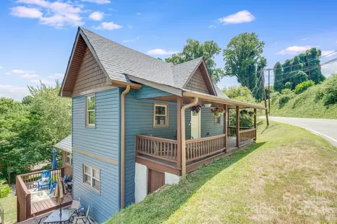 909 W Tate St, Marion, NC 28752