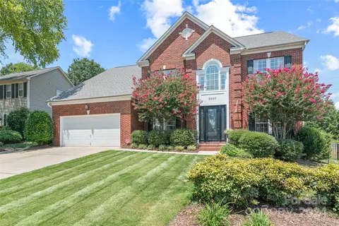 9940 Mitchell Glen Dr, Charlotte, NC 28277