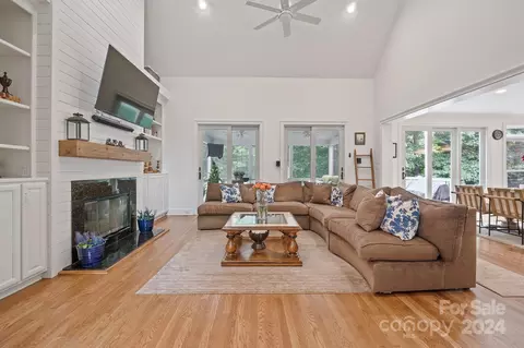18600 Hammock Ln, Davidson, NC 28036 photo 6
