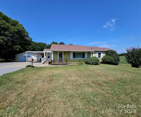 2716 Bailey Rd, Mooresboro, NC 28114