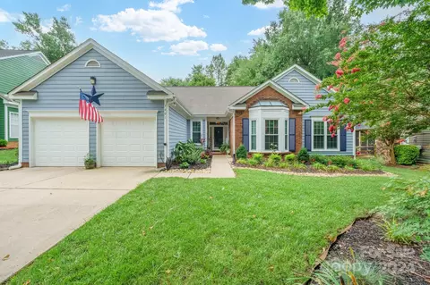 7401 Reedy Creek Rd, Charlotte, NC 28215