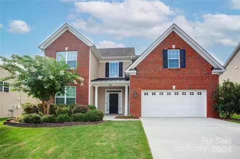 8899 Happiness Rd, Harrisburg, NC 28075
