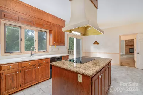Kitchen - 2747 Rolling Hills Dr, Monroe, NC 28110 photo 3 of 4
