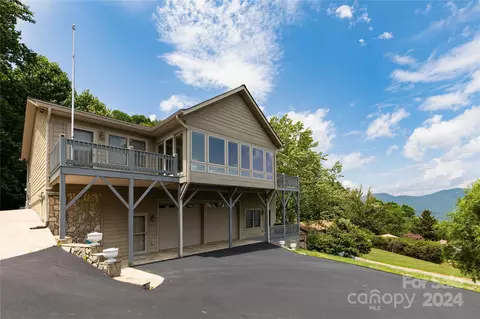 164 Atari Rd, Waynesville, NC 28786