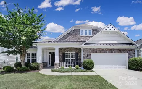 2012 Yellowstone Dr, Fort Mill, SC 29707