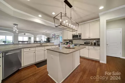 2012 Yellowstone Dr, Fort Mill, SC 29707 photo 10