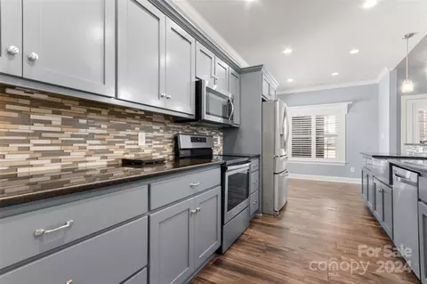 Kitchen - 954 Wilson Dr, Lancaster, SC 29720 photo 2 of 2
