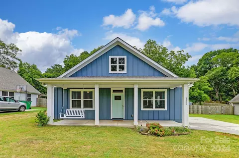 3906 Sofley Rd, Charlotte, NC 28206