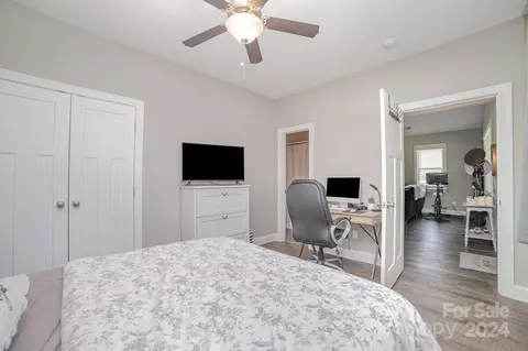 Bedroom - 3906 Sofley Rd, Charlotte, NC 28206 photo 3 of 4