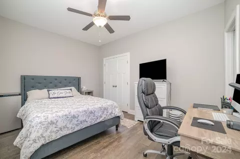 Bedroom - 3906 Sofley Rd, Charlotte, NC 28206 photo 4 of 4