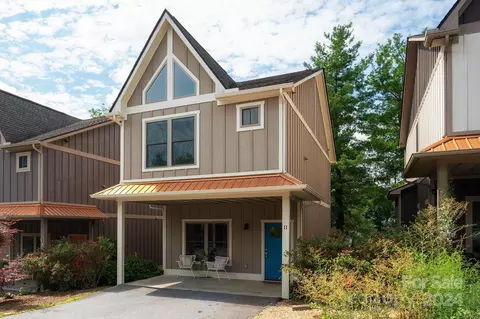 11 Gratitude Dr, Asheville, NC 28806