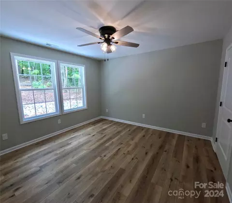 68 Haven Ridge S Ln S, Marion, NC 28752 photo 8