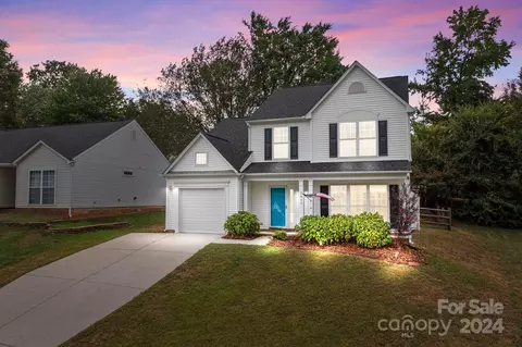 2037 Mallard Pine Ct, Charlotte, NC 28262