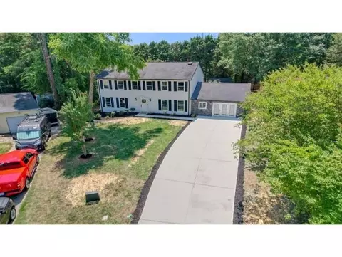 7301 Entwhistle Ct, Charlotte, NC 28226