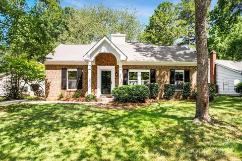 5321 Grenelefe Village Rd, Charlotte, NC 28269