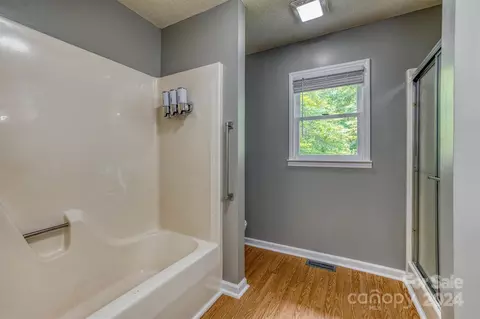 204 Castlegate Dr, Morganton, NC 28655 photo 17
