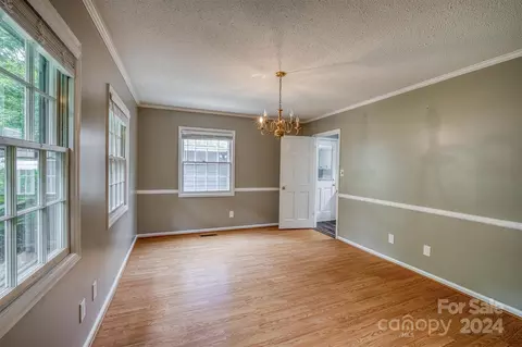 204 Castlegate Dr, Morganton, NC 28655 photo 11